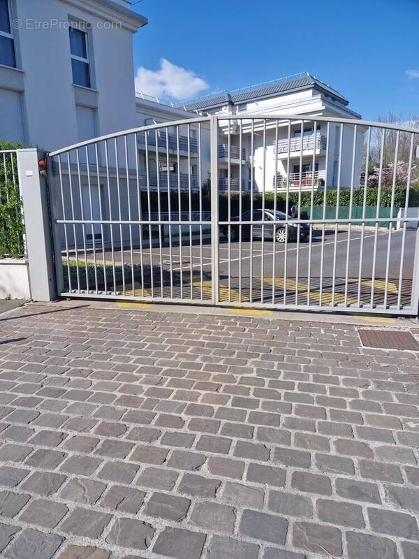 Appartement à THIAIS