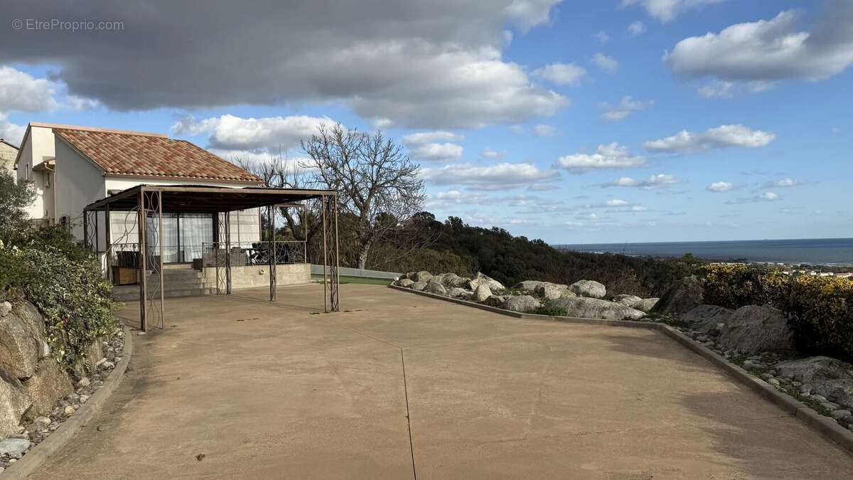 Villa standing - sublime vue mer - photo 2