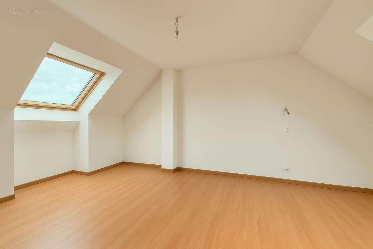 Maison à LONGECOURT-EN-PLAINE