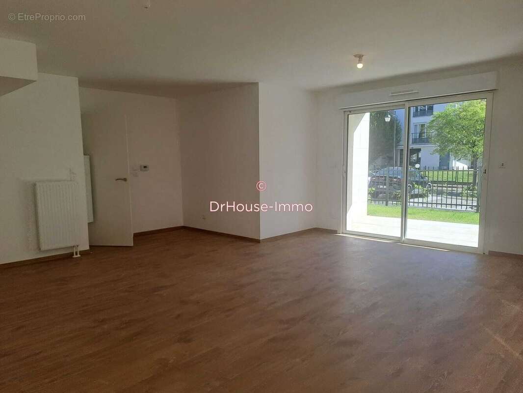 Appartement à SAINT-CYR-SUR-LOIRE