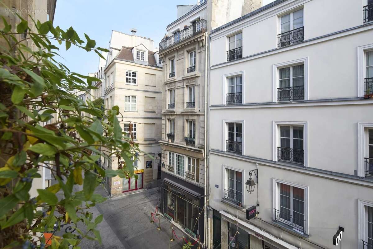 Appartement à PARIS-4E