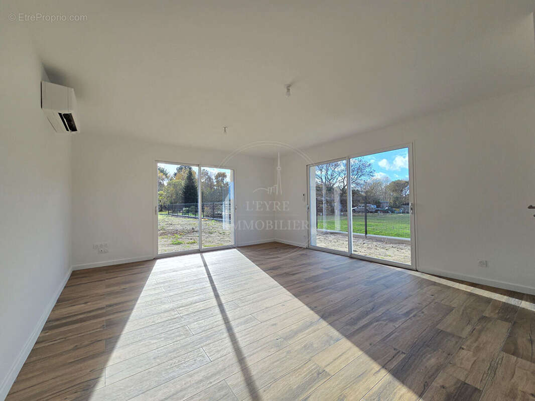 Maison à BELIN-BELIET