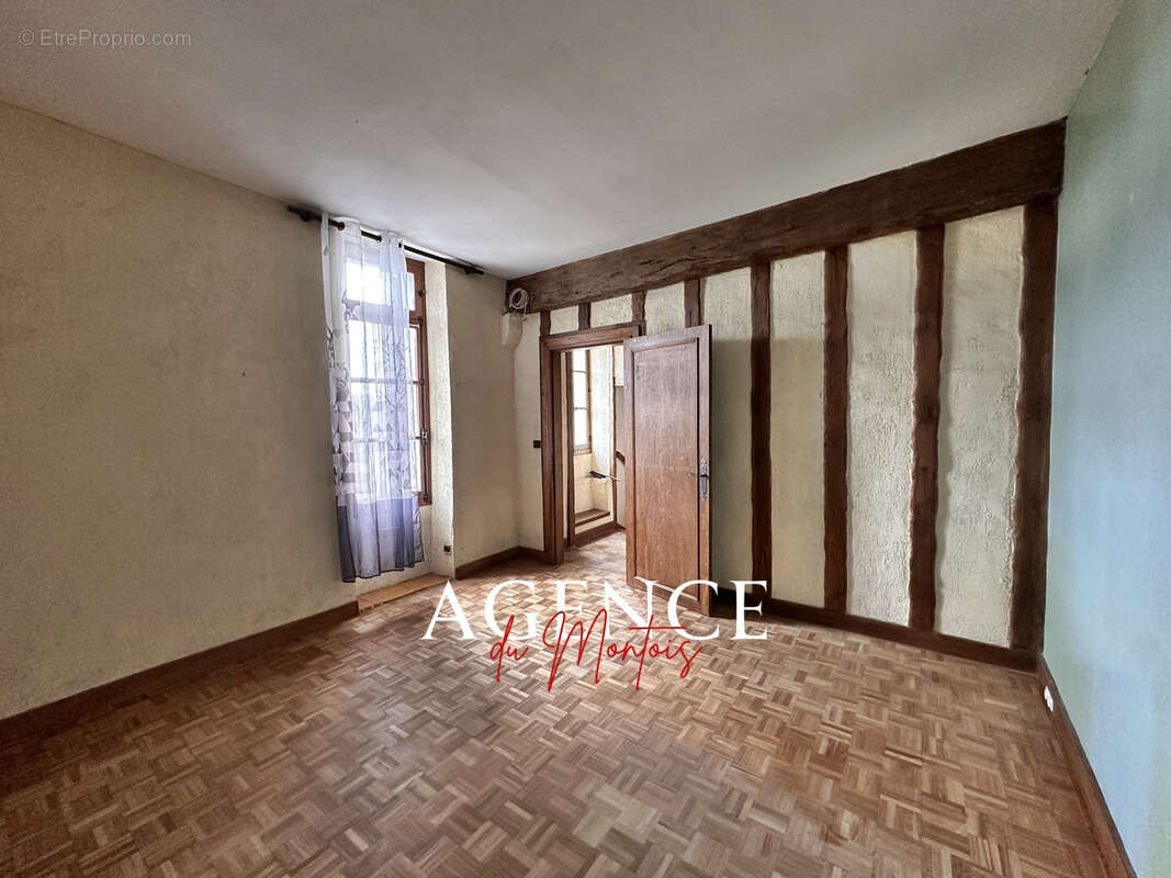 Maison à DONNEMARIE-DONTILLY