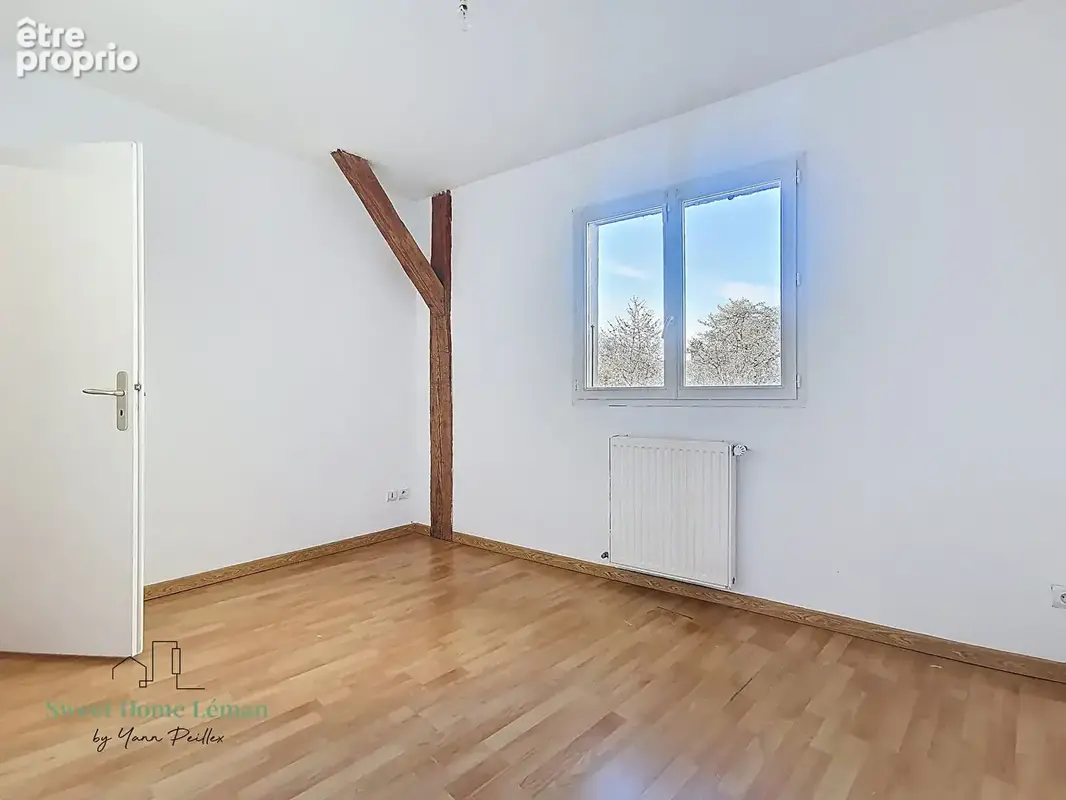 VEIGY - Maison de village de 5 chambres - photo 13
