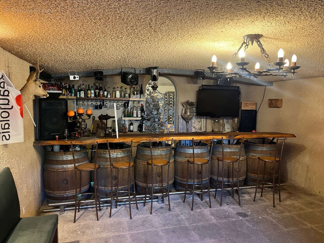 Maison à MONTMERLE-SUR-SAONE