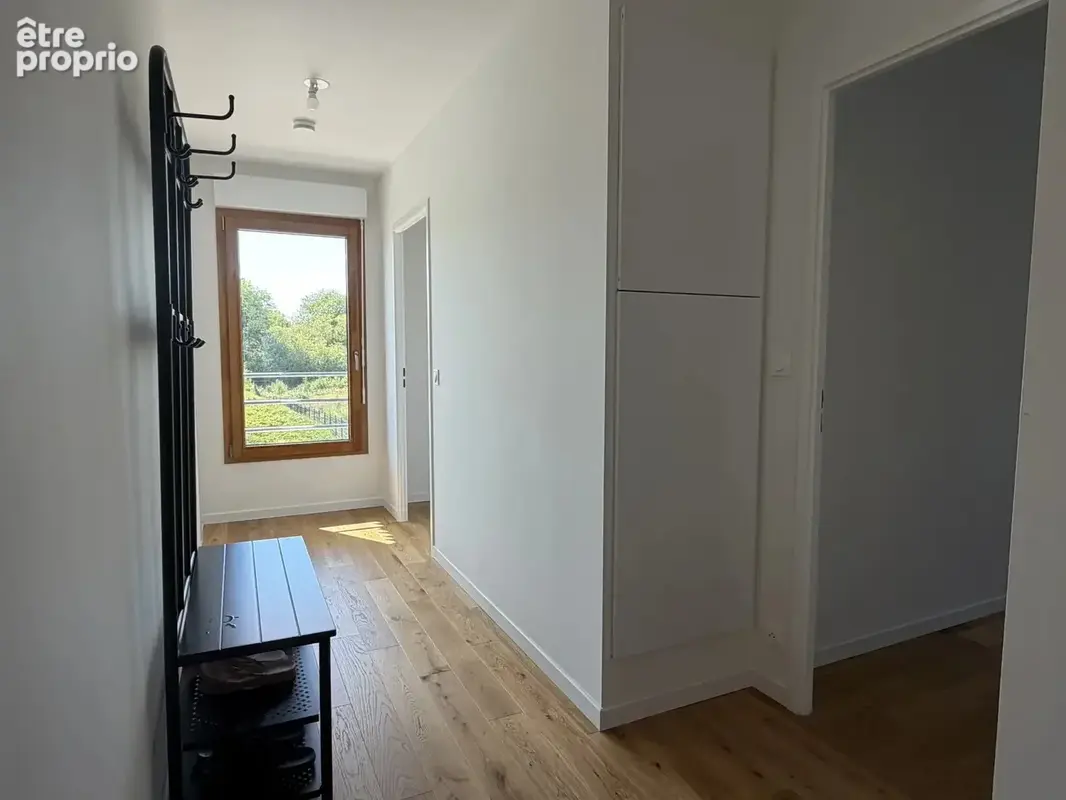 Appartement 3 pièces 64 m² à vendre à Voisins-Le-Bretonneux (78960) - photo 4