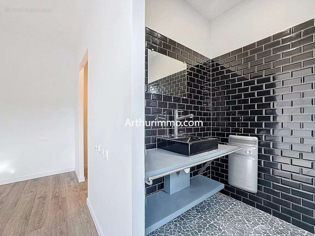 Maison à VIGNEUX-SUR-SEINE