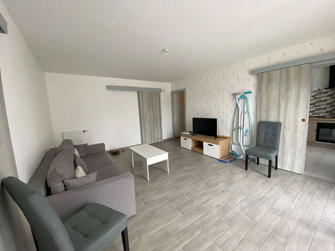 Appartement à MAGNANVILLE