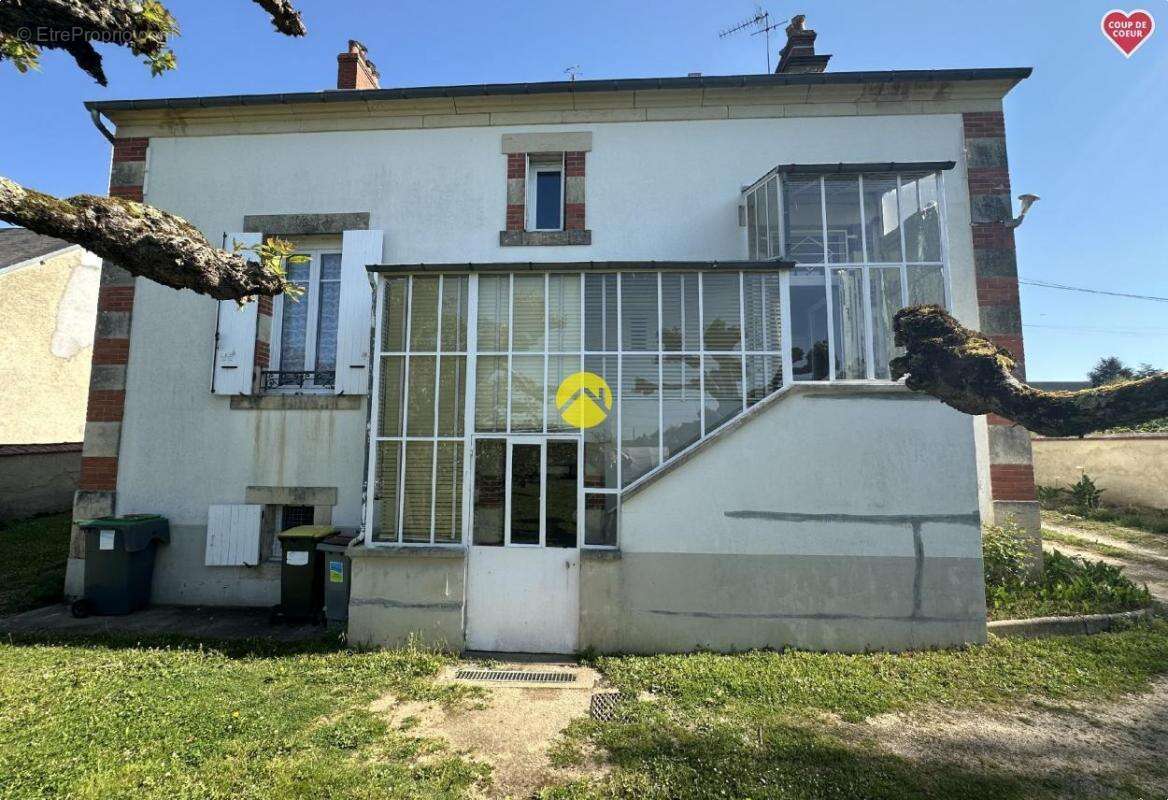 Maison à LA GUERCHE-SUR-L&#039;AUBOIS