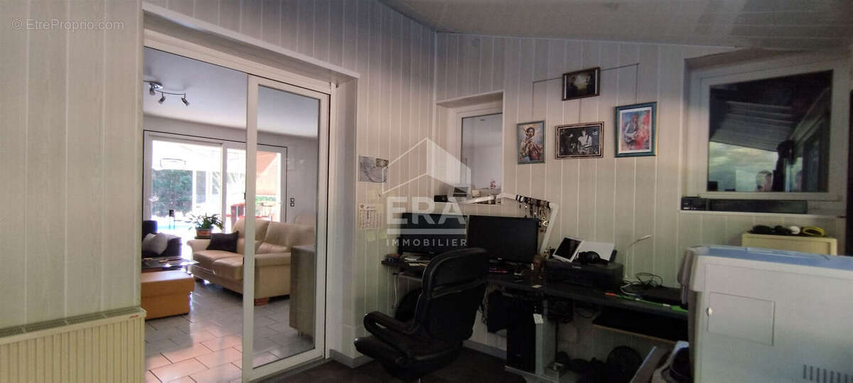 Maison à PORT-SAINTE-MARIE