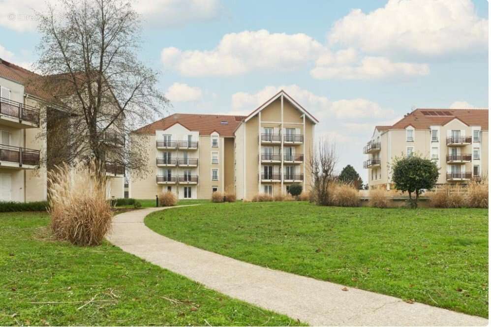 INVESTISSEMENT LOCATIF  Roissy-en-France  Résidence d'Affaires Zenitude Roissy Village - 6.58% de rentabilité - photo 14