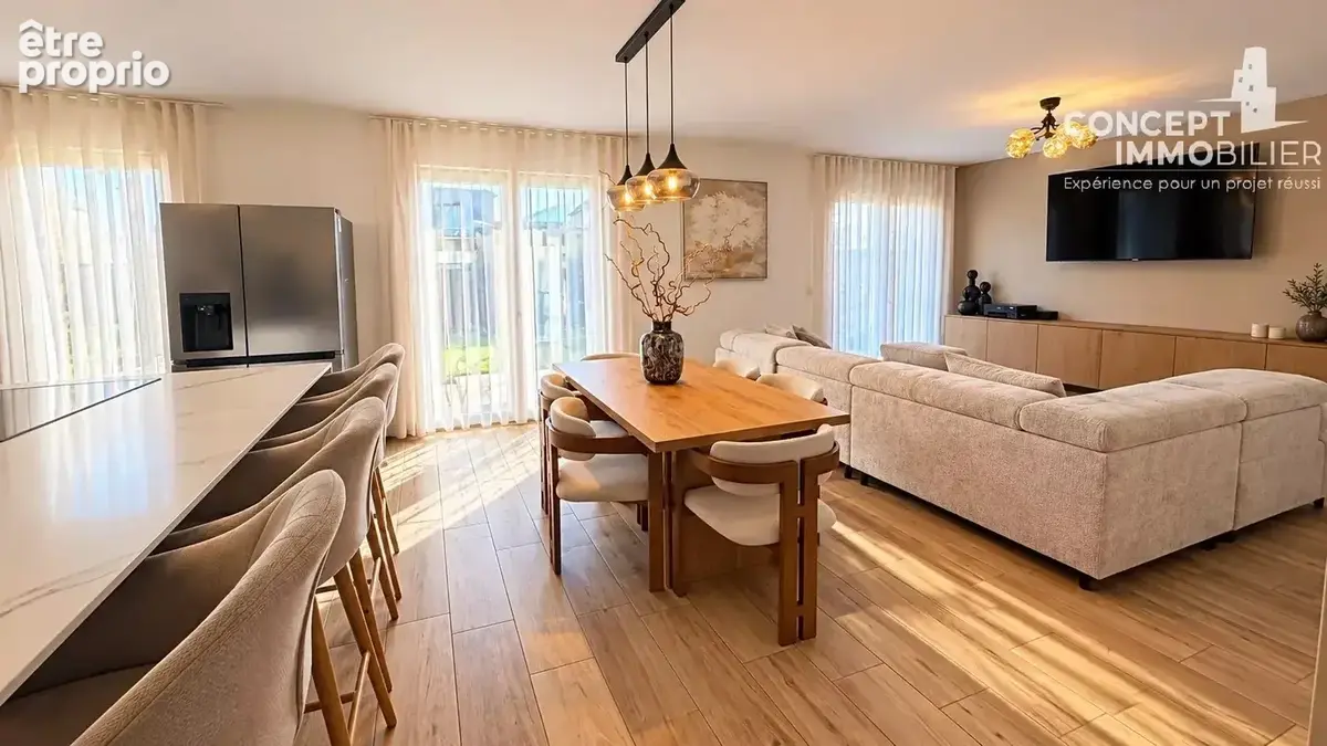 FAMECK  a vendre  Belle maison plain-pied de 110 m² avec 4 chambres - photo 2