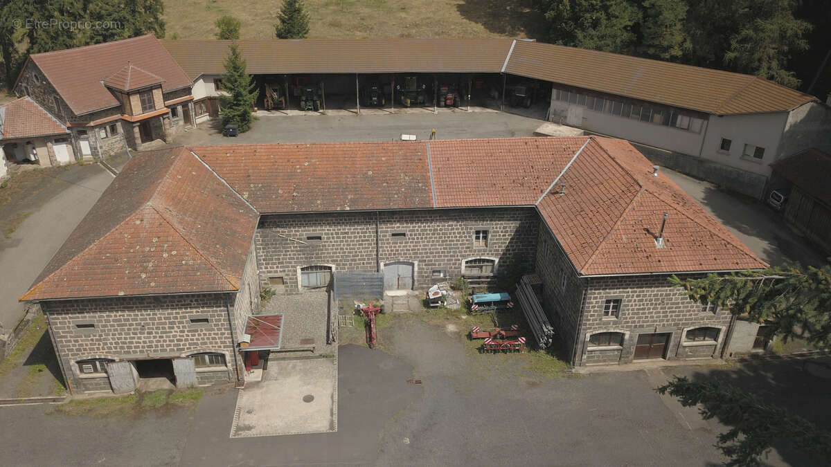 Maison à CLERMONT-FERRAND