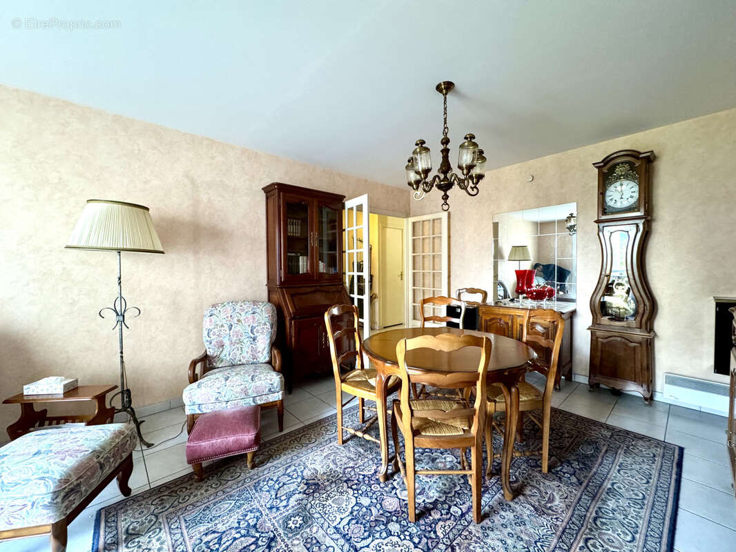 Appartement à LE PERREUX-SUR-MARNE