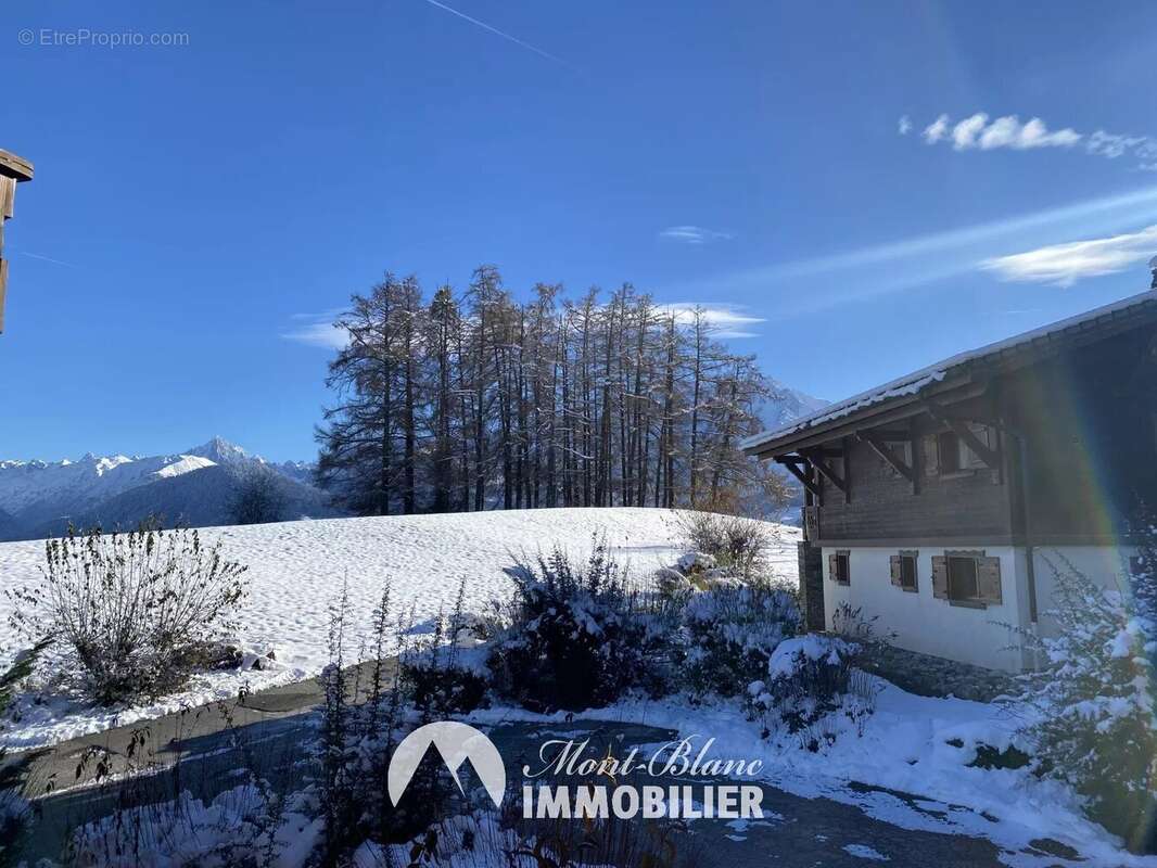 Appartement à COMBLOUX