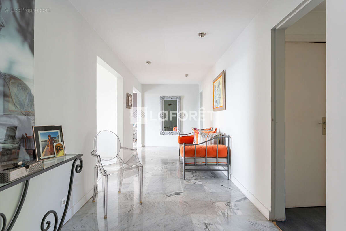 Appartement à MARSEILLE-8E