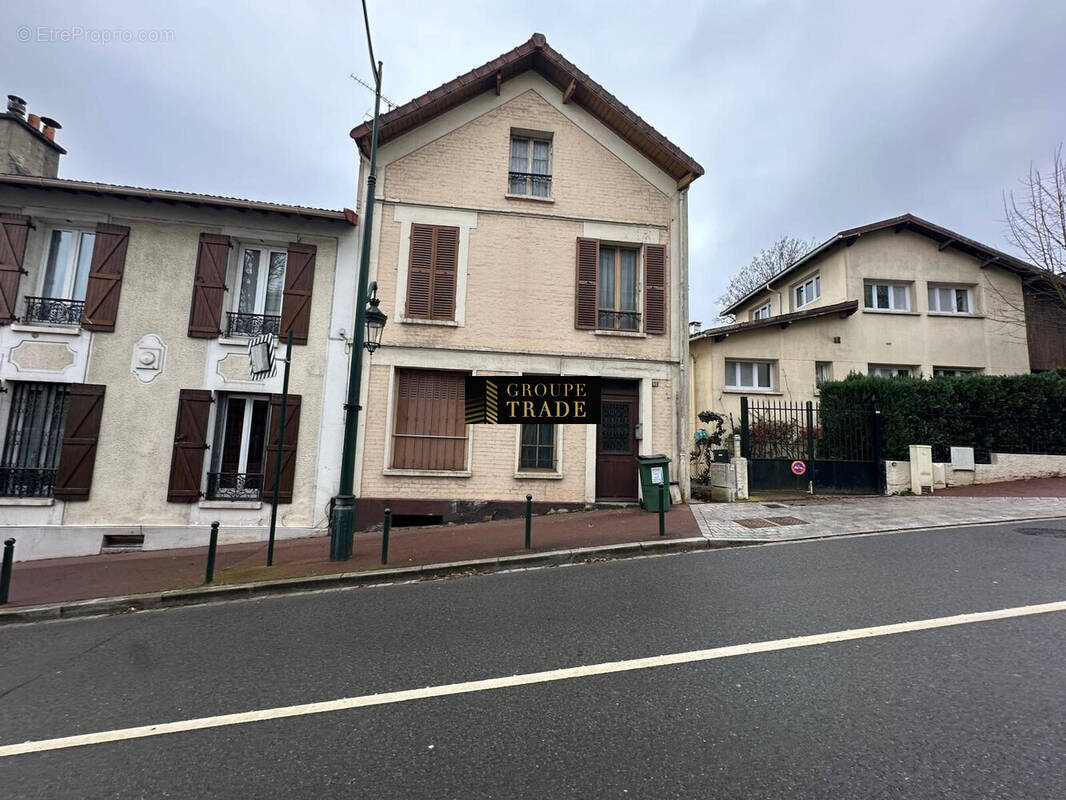 Maison à LE PLESSIS-ROBINSON