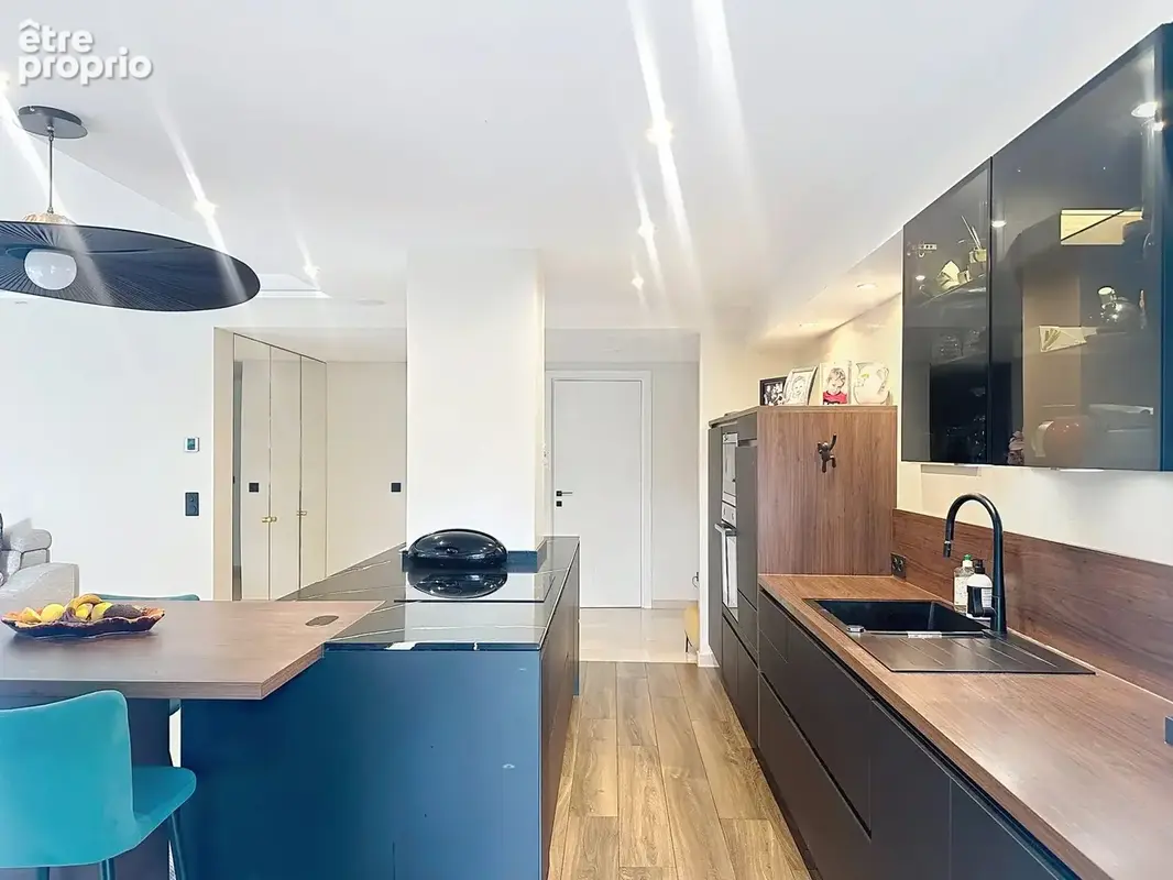 Cannes Tassigny - appartement 4p 110 m2 refait à neuf - dernier étage - photo 9