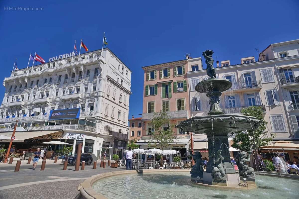 CANNES Vieux Port : Appartement 3 pièces superbement situé - photo 20