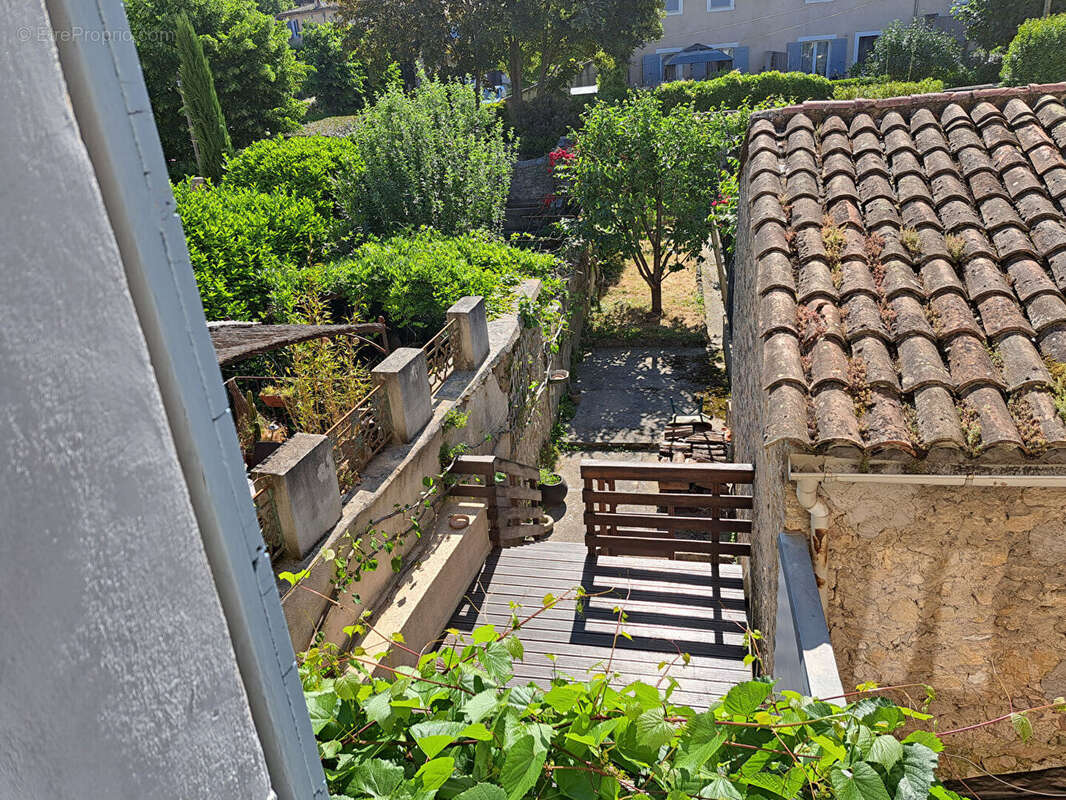 Maison à MALAUCENE
