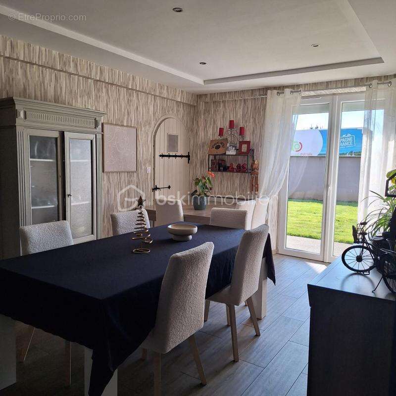 Maison à ARON