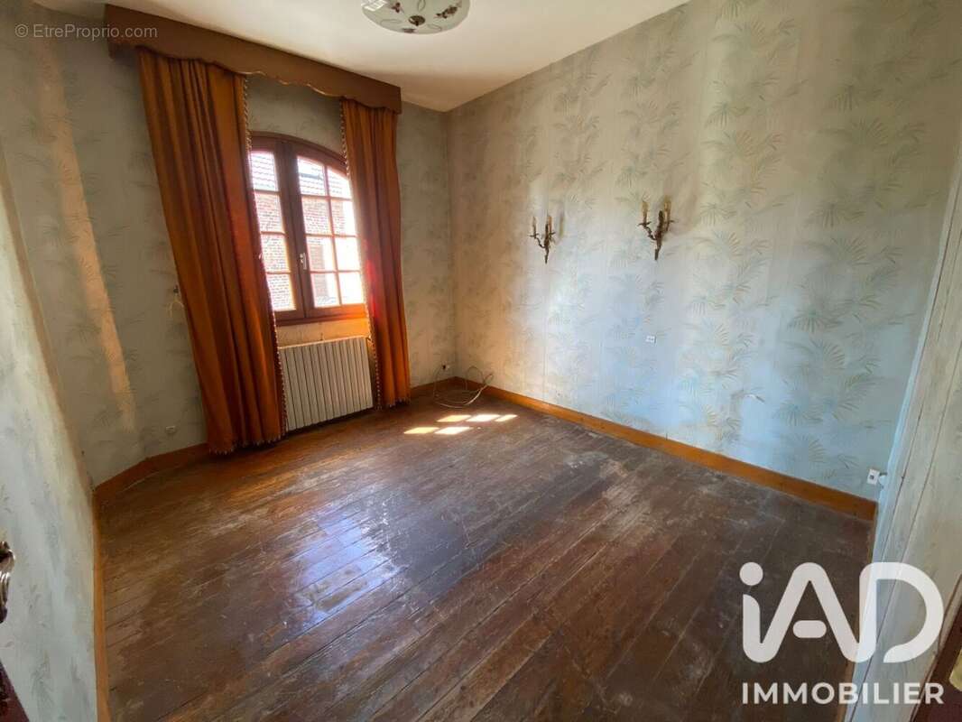 Maison 82 m² à Viry-Noureuil  - photo 8