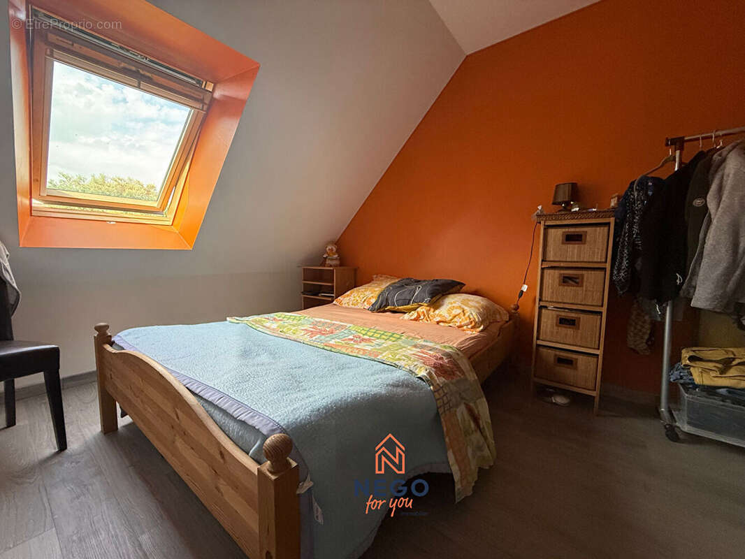 Maison à LA MEMBROLLE-SUR-LONGUENEE