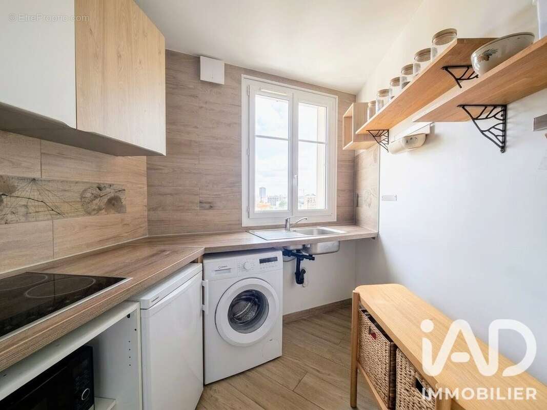 Photo 3 - Appartement à COURBEVOIE
