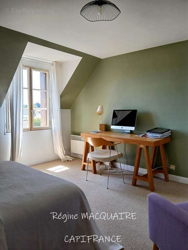 À vendre : Maison mitoyenne de 4 pièces,143 m2 env., 3 chambres sur un terrain de 1500 m2 avec panorama exceptionnel sur la camp - photo 15