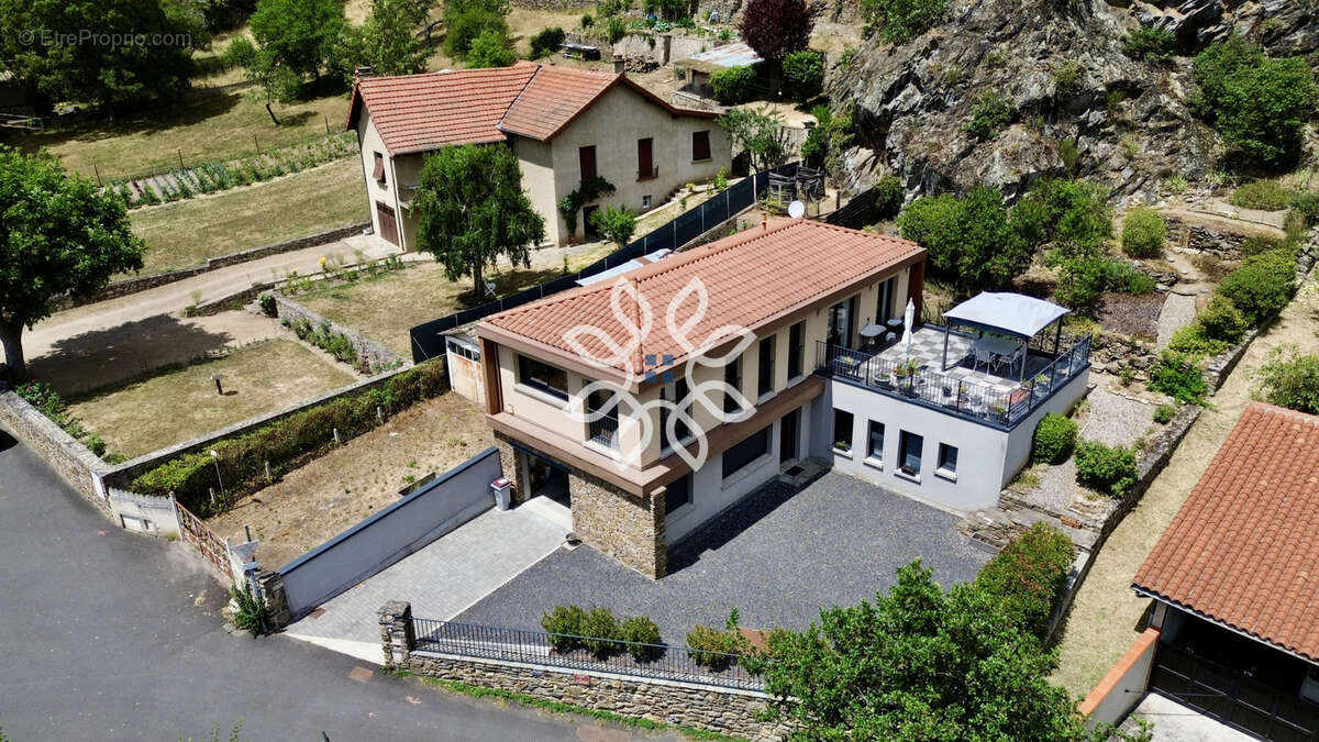 Maison contemporaine, garage et terrasse - Blesle - photo 29