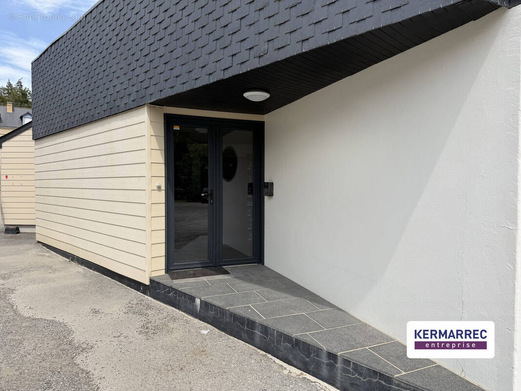 Commerce 400 m² à Josselin  - photo 1