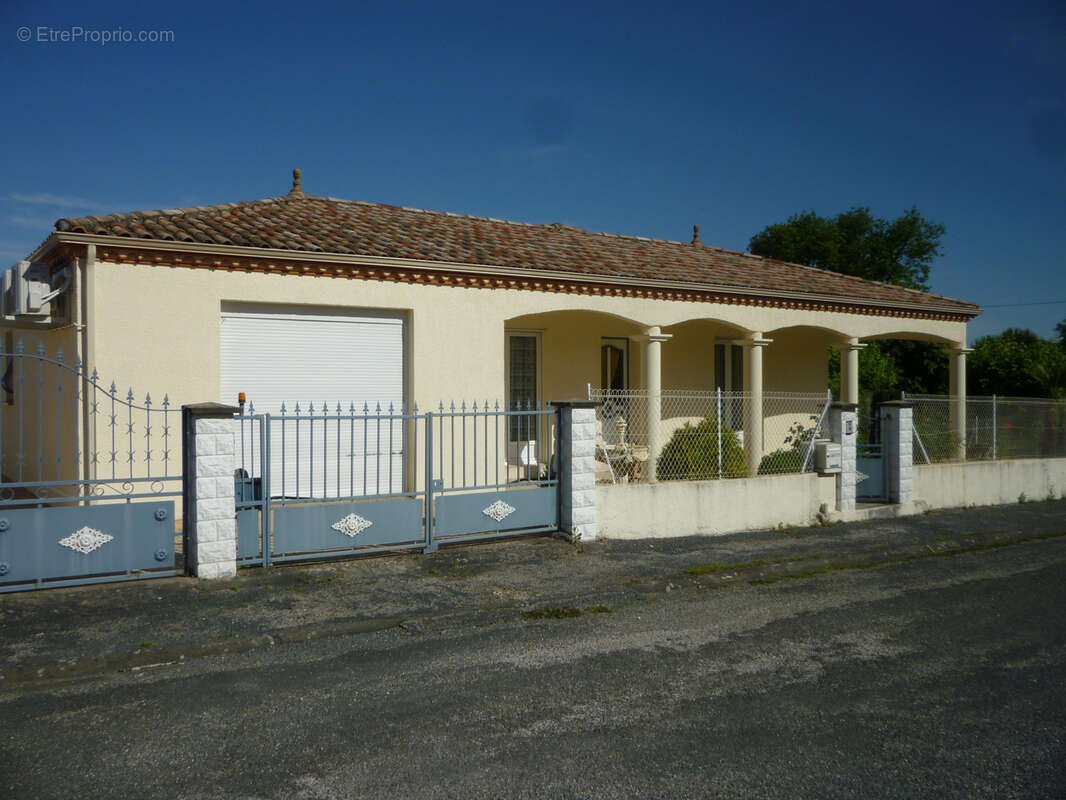 Maison à FUMEL