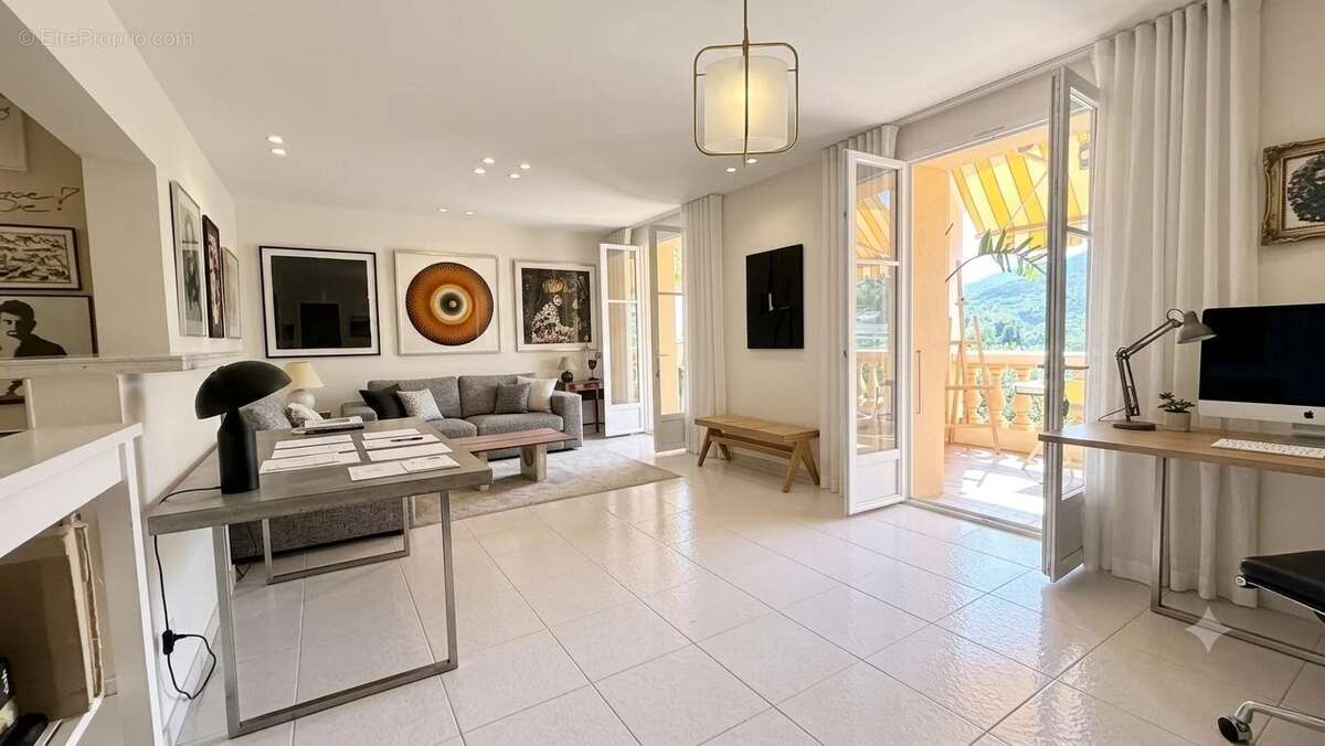 Appartement à ROQUEBRUNE-CAP-MARTIN