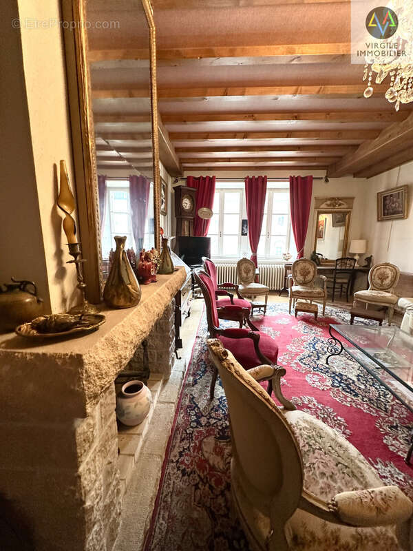 Appartement à MOUTHE
