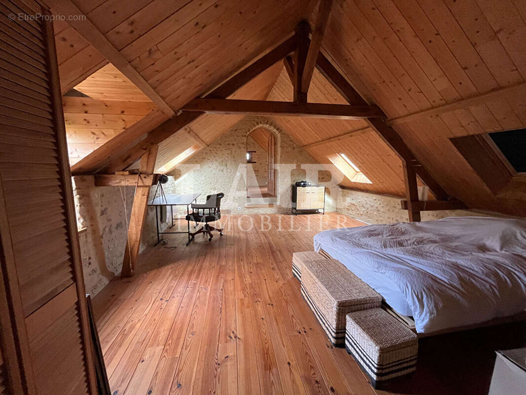 Maison à LE MELE-SUR-SARTHE