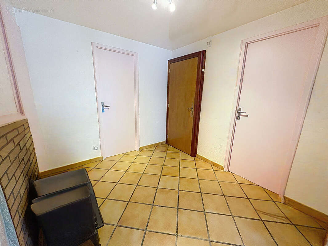 Appartement à AMANCY