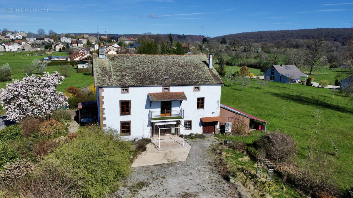 Maison à FOUGEROLLES