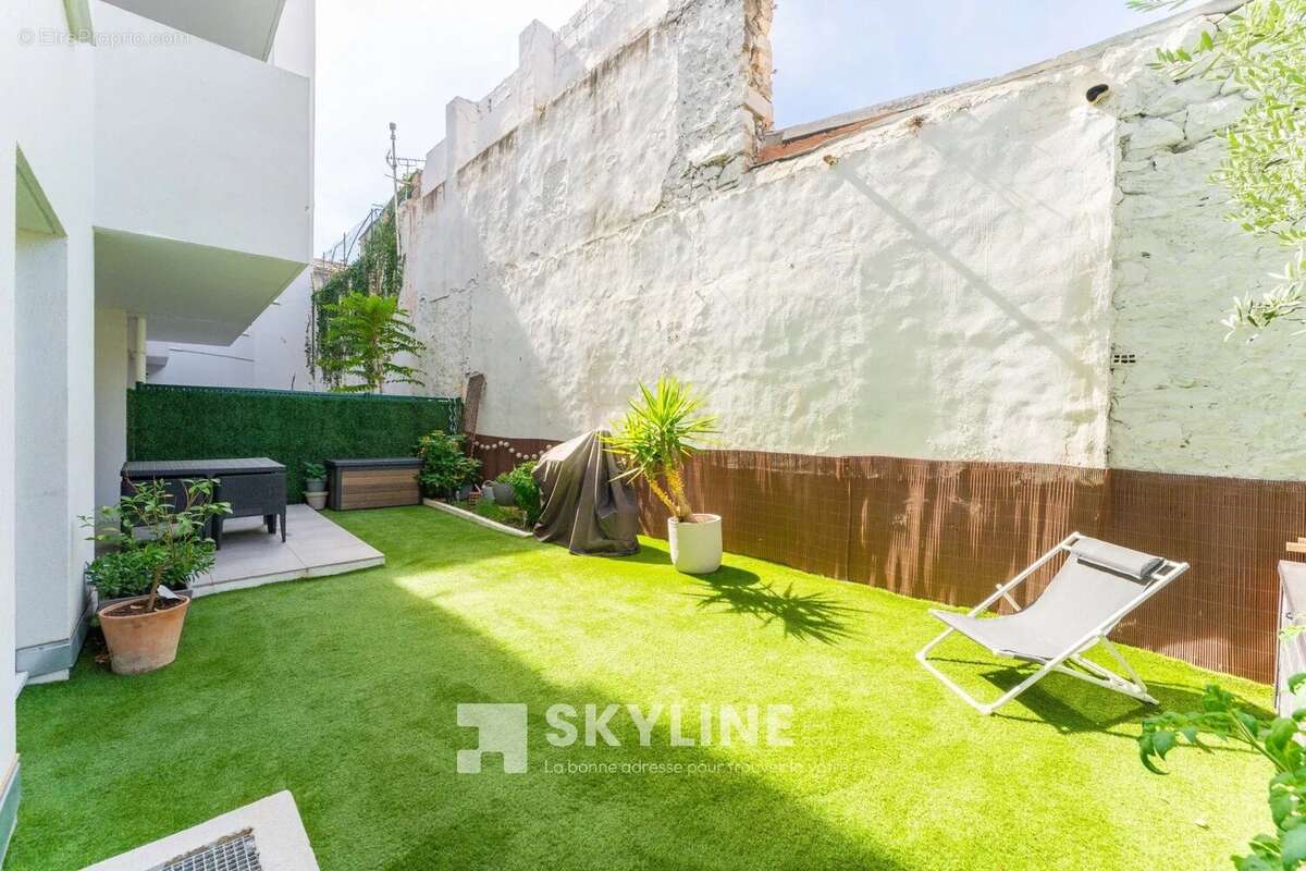 Appartement à MARSEILLE-5E