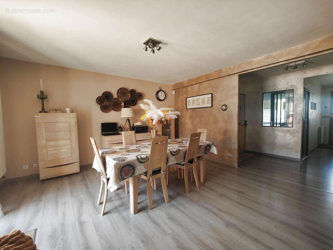 Maison à LA VALETTE-DU-VAR