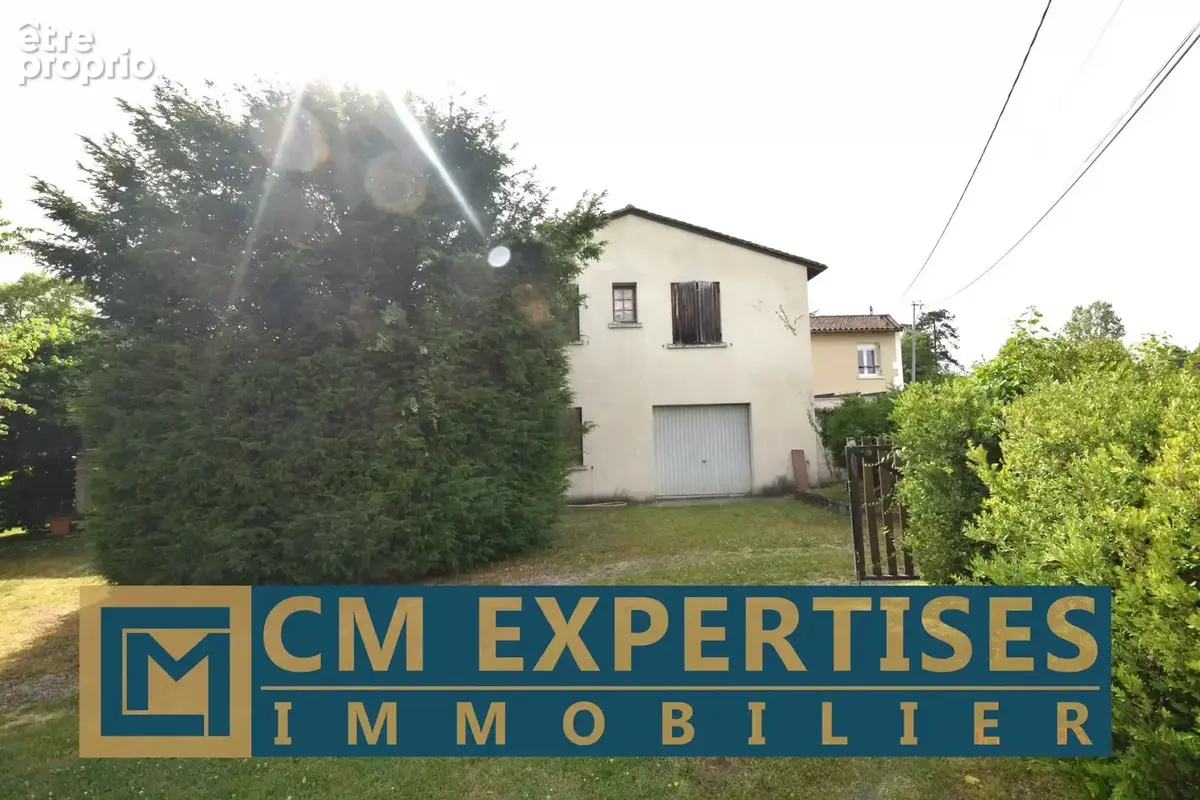  Maison avec jardin actuellement louée – Centre-ville de Saint-Astier (24) - photo 4