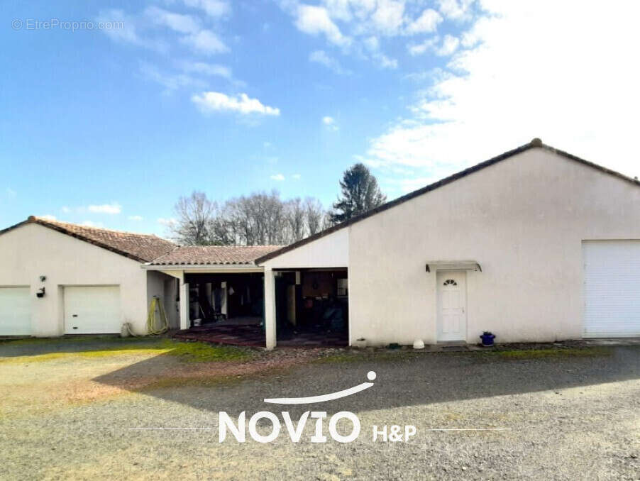 Maison à COLOMBIERS