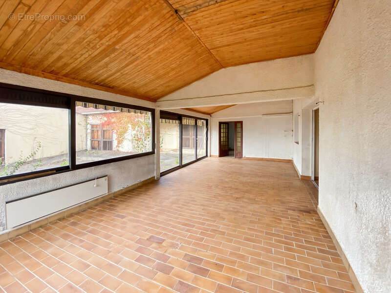 Dpt Gers (32), à vendre Proche de RISCLE château T6 de 327 m² habitables + 580 m² de dépendances attenantes sur 8157 m² de terra - photo 36