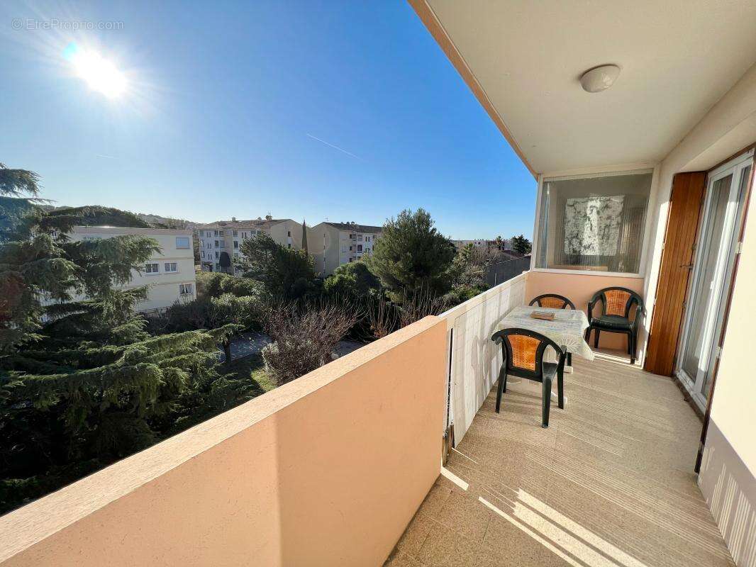 Appartement à SANARY-SUR-MER
