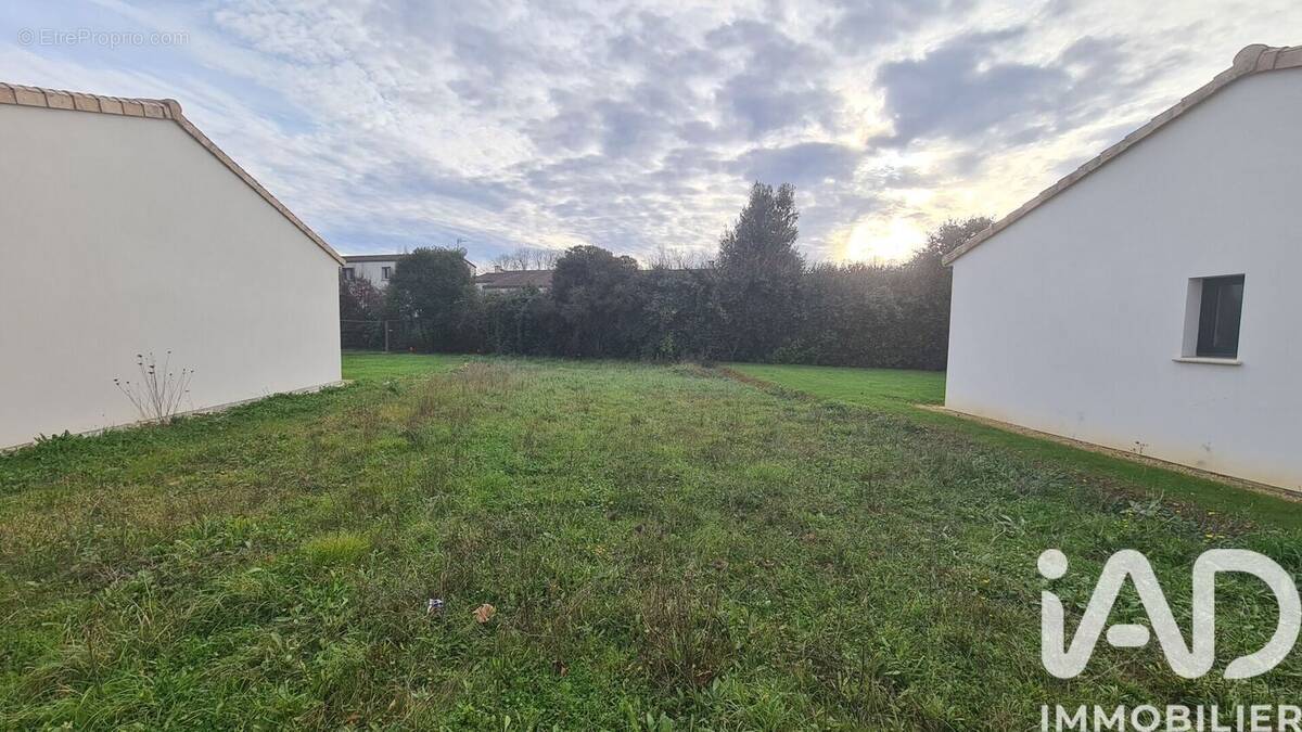 Photo 1 - Terrain à POITIERS