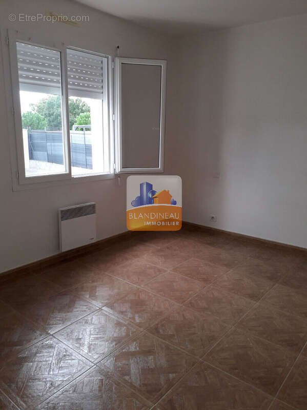 Maison à SAINT-LEGER-LES-VIGNES