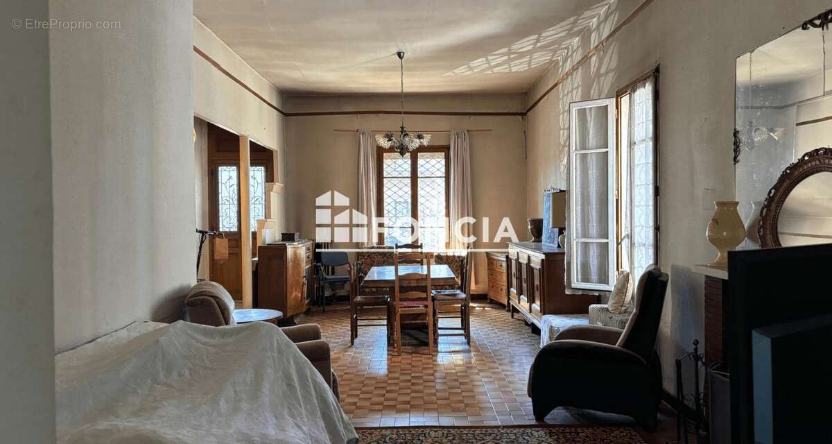 Montpellier Arceaux — Maison de caractère 90 m², jardin arboré, garage et vrai projet de vie à bâtir - photo 2