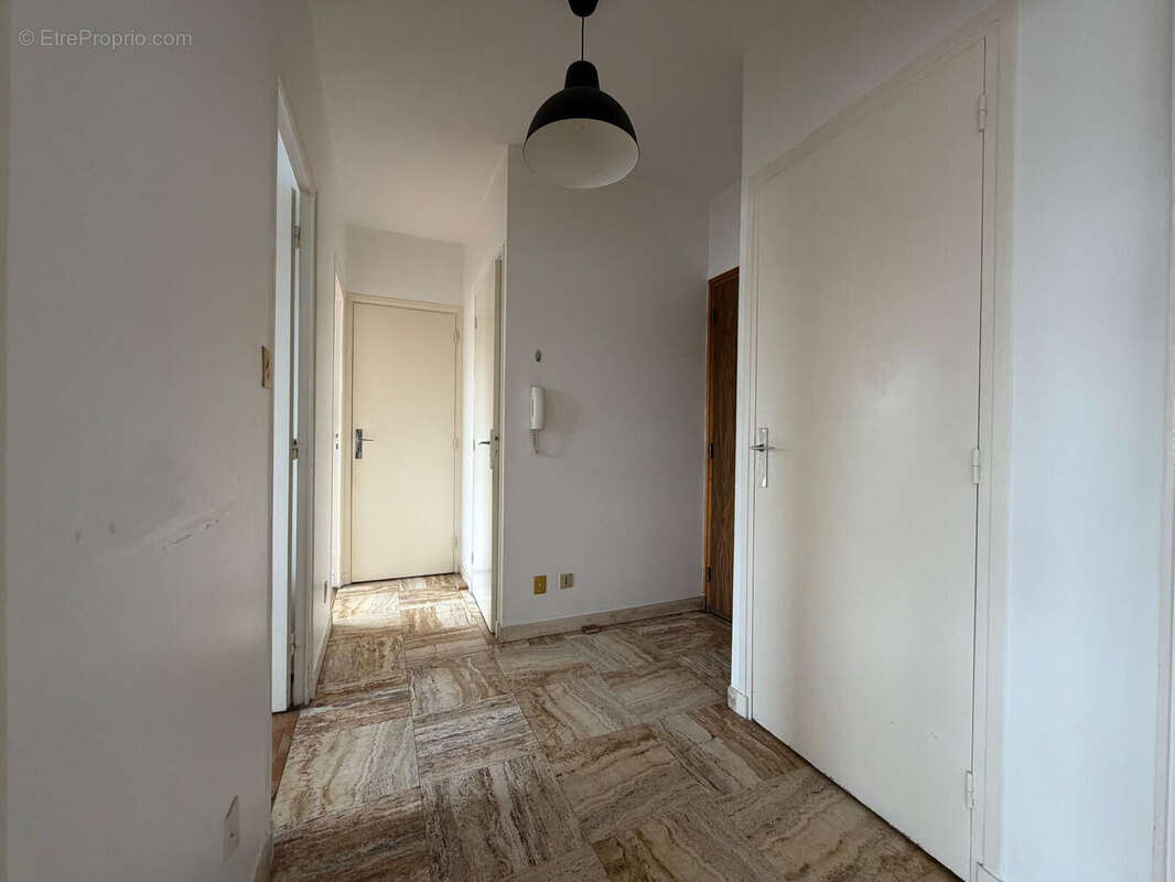 Photo 2 - Appartement à SAINT-ETIENNE