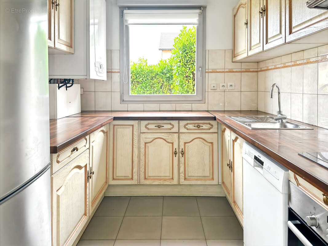 Maison à PREVESSIN-MOENS