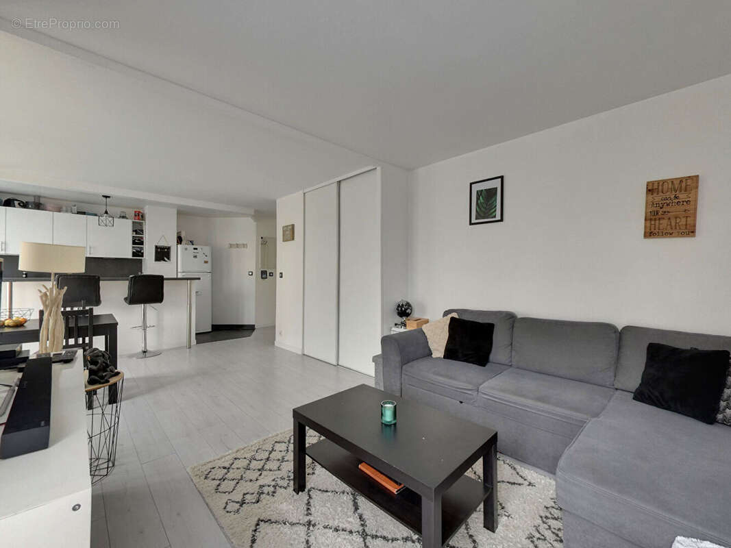 Appartement à PONTAULT-COMBAULT