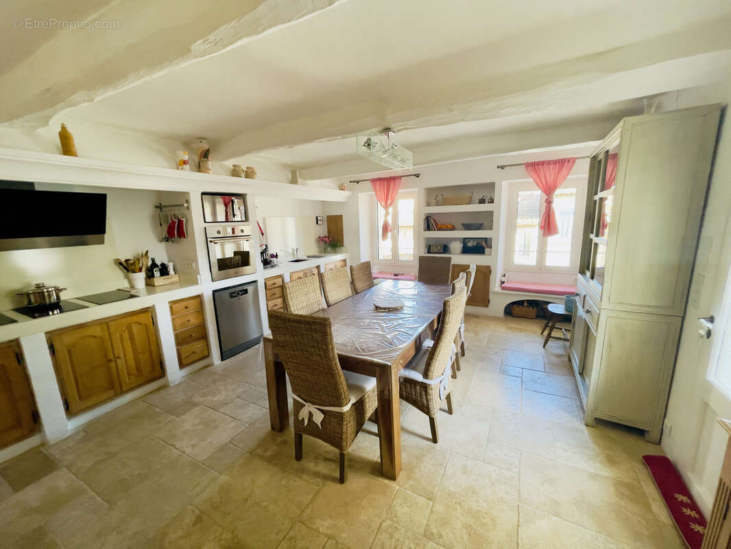 Maison à PLAN-DE-LA-TOUR